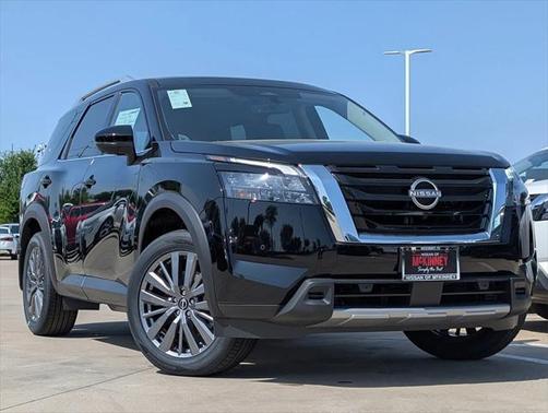 2025 Nissan Pathfinder SL FWD