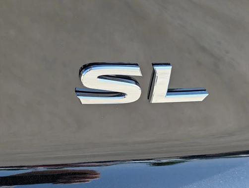 2025 Nissan Pathfinder SL FWD