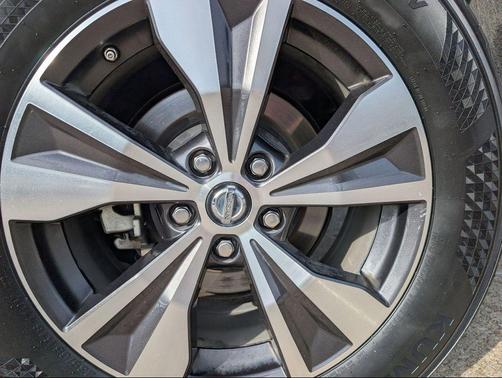 Cayenne Red Pearl 2019 Nissan Murano SV