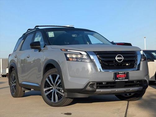2025 Nissan Pathfinder Platinum FWD