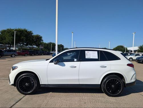 Polar White 2025 Mercedes-Benz GLC 300 Base