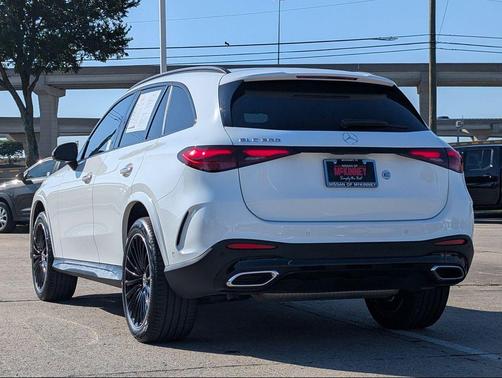 Polar White 2025 Mercedes-Benz GLC 300 Base