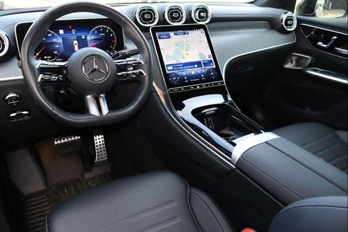 Polar White 2025 Mercedes-Benz GLC 300 Base