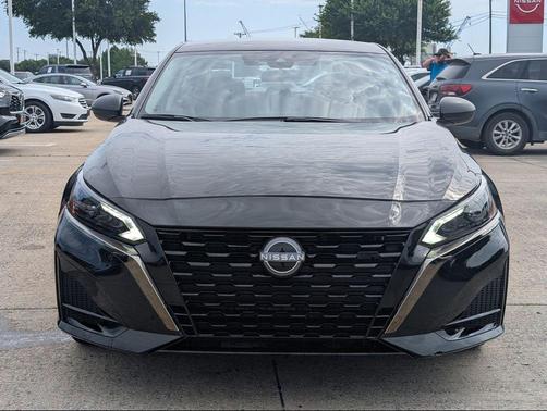Super Black 2025 Nissan Altima 2.5 SV
