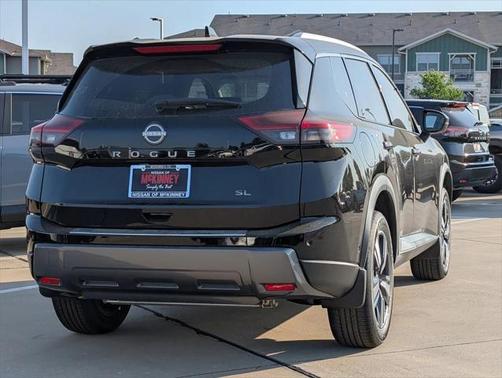 2025 Nissan Rogue SL