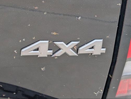 Super Black 2026 Nissan Frontier SV