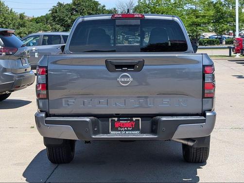 Gun Metallic 2026 Nissan Frontier SV