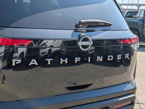 2025 Nissan Pathfinder SV FWD