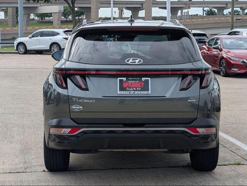 Amazon Gray 2022 Hyundai TUCSON SEL