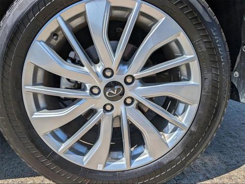 2024 INFINITI QX50 LUXE AWD