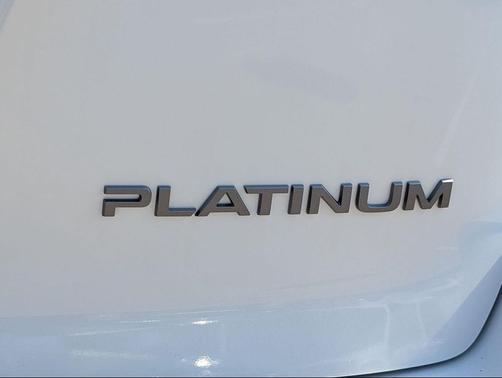 Aspen White Tricoat 2026 Nissan Armada Platinum