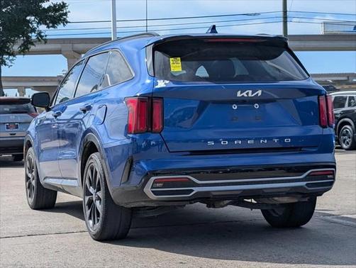 2022 Kia Sorento SX