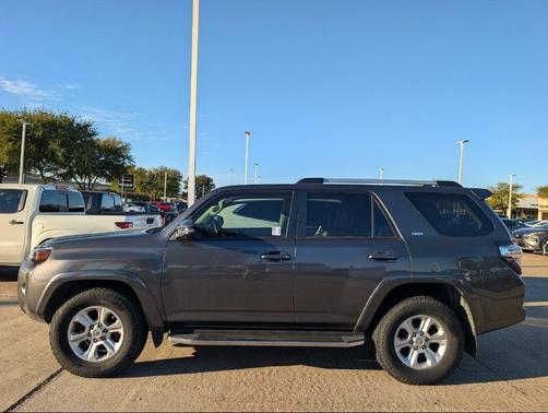 Magnetic Gray Metallic 2019 Toyota 4Runner SR5 Premium