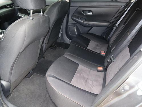 Gun Metallic 2021 Nissan Sentra SR