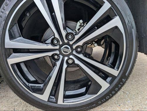 Gun Metallic 2021 Nissan Sentra SR