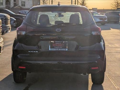 2025 Nissan Kicks S