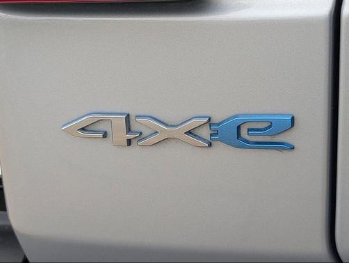 Silver Zynith Clearcoat 2024 Jeep Wrangler 4xe Sahara