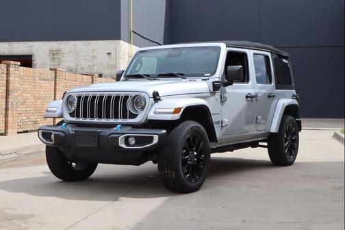 Silver Zynith Clearcoat 2024 Jeep Wrangler 4xe Sahara