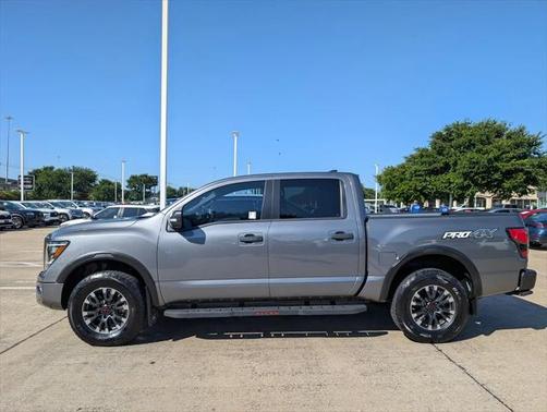 2024 Nissan Titan PRO-4X