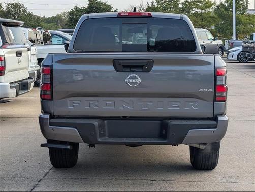 2025 Nissan Frontier SV