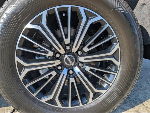 2025 Nissan Armada Platinum 2WD