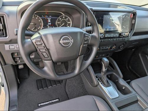 2025 Nissan Frontier S