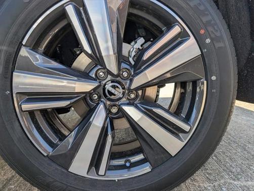 2025 Nissan Rogue SL