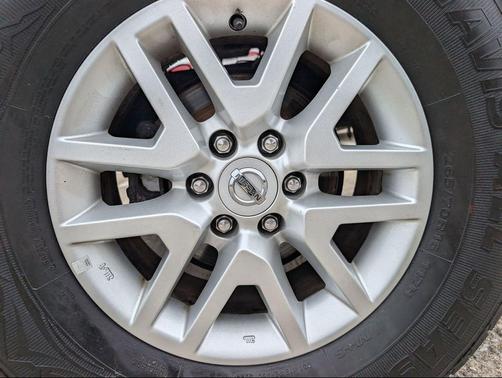 Magnetic Black Pearl 2020 Nissan Frontier SV