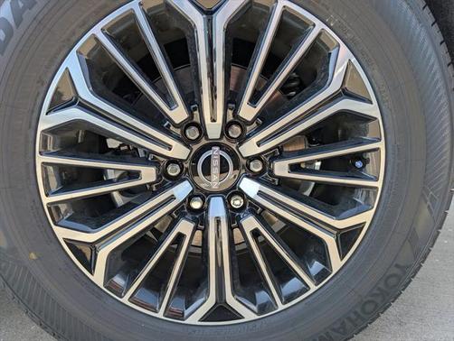 2025 Nissan Armada Platinum 2WD