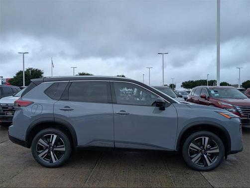 2025 Nissan Rogue SL