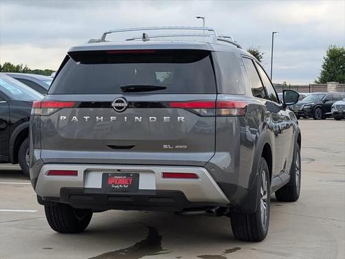 2025 Nissan Pathfinder SL 4WD