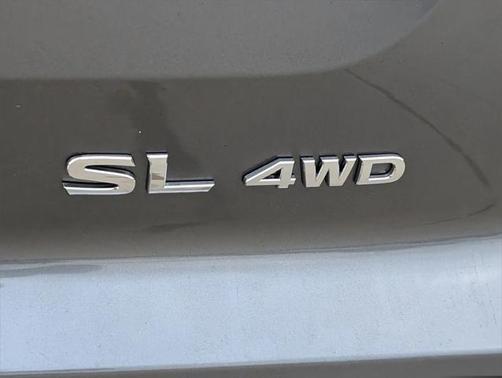 2025 Nissan Pathfinder SL 4WD