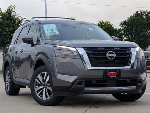 2025 Nissan Pathfinder SL 4WD