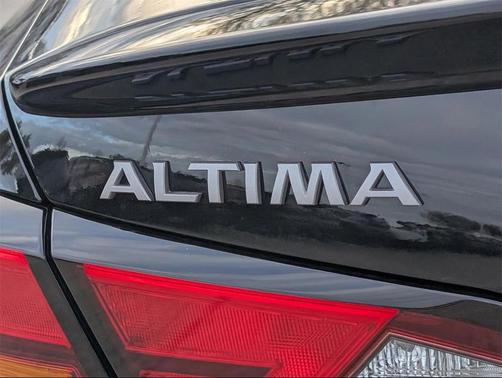 2026 Nissan Altima SV FWD