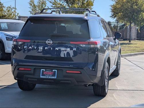 2025 Nissan Pathfinder SV FWD