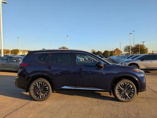 2025 Nissan Rogue Platinum