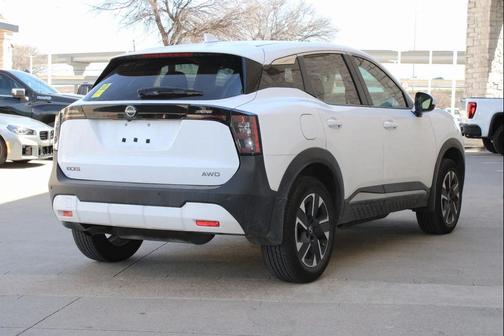 2025 Nissan Kicks SV