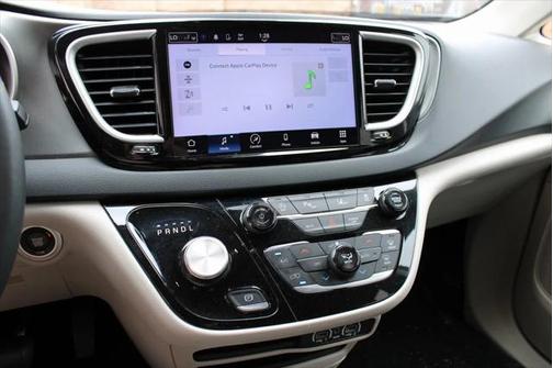 2023 Chrysler Pacifica Touring L