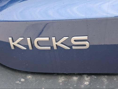 Deep Blue Pearl 2026 Nissan Kicks S