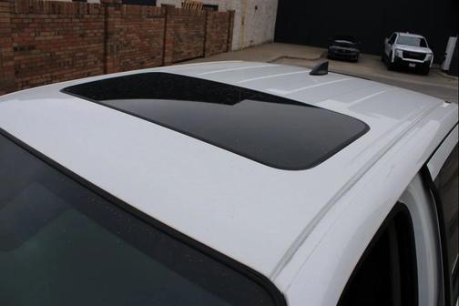 2024 Nissan Frontier SL