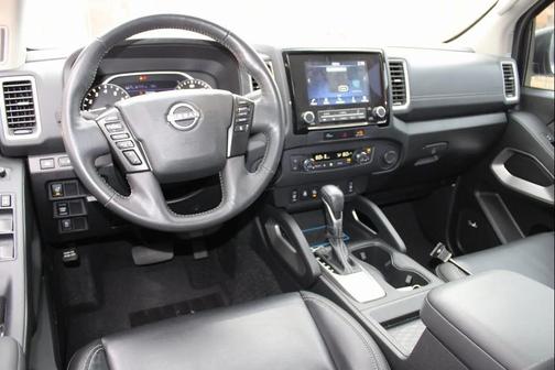 2024 Nissan Frontier SL