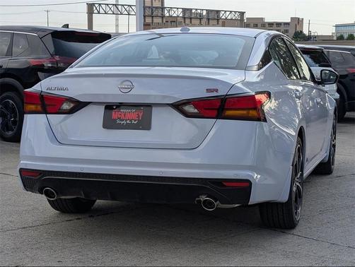 2025 Nissan Altima SR FWD