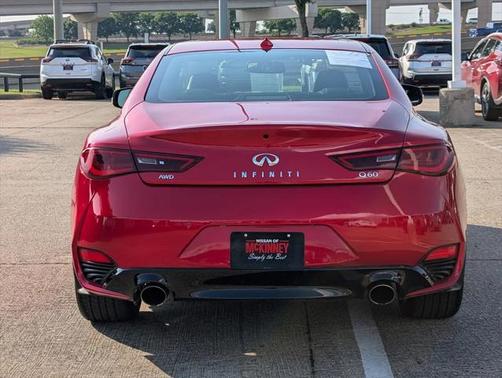 2022 INFINITI Q60 LUXE AWD