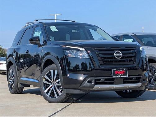 2025 Nissan Pathfinder Platinum FWD