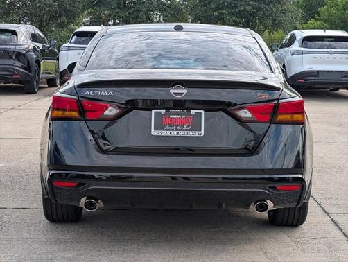 2025 Nissan Altima SR FWD