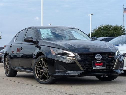 2025 Nissan Altima SR FWD