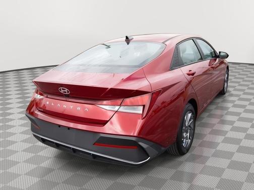Ultimate Red 2024 Hyundai ELANTRA SEL