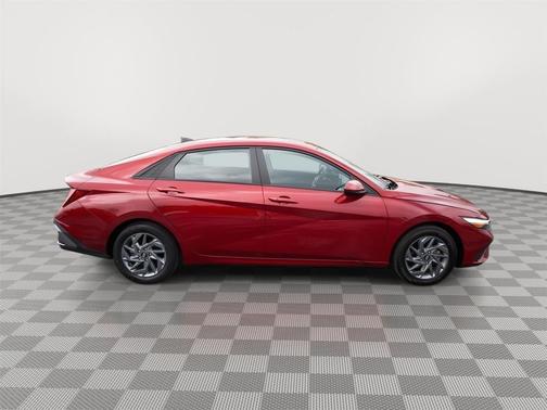Ultimate Red 2024 Hyundai ELANTRA SEL