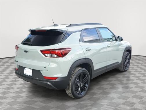 Cacti Green 2026 Chevrolet Trailblazer LT