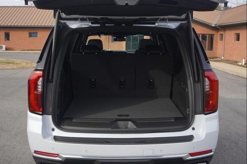 Glacier White Tricoat 2026 GMC Yukon XL Denali